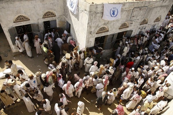 The majority of the estimated 250,000 people displaced by the Houthi conflict scattered across the vast landscape of north Yemen, seeking shelter and food among the local rural populations. Photo: Hugh Macleod / IRIN / 201003170737560353