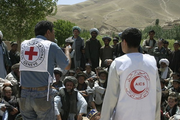 English: Faryab province, Afghanistan. Assistance to families who had their houses and belongings destroyed by heavy flood. The assistance was jointly carried out by the ICRC and the Afghan Red Crescent Society. [ICRC] 