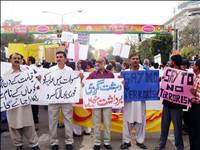 lahoris-are-united-against-terrorism2