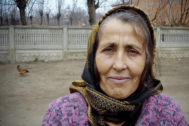 Romani woman, courtesy World Bank Photo Collection/Flickr (CC BY-NC-ND 2.0) 