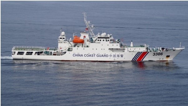 Chinese_Coast_Guard_ship_during_DiREx-15