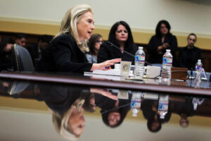 Fast & Furious: Mack jabs, Clinton dodges, US Attorneys duck