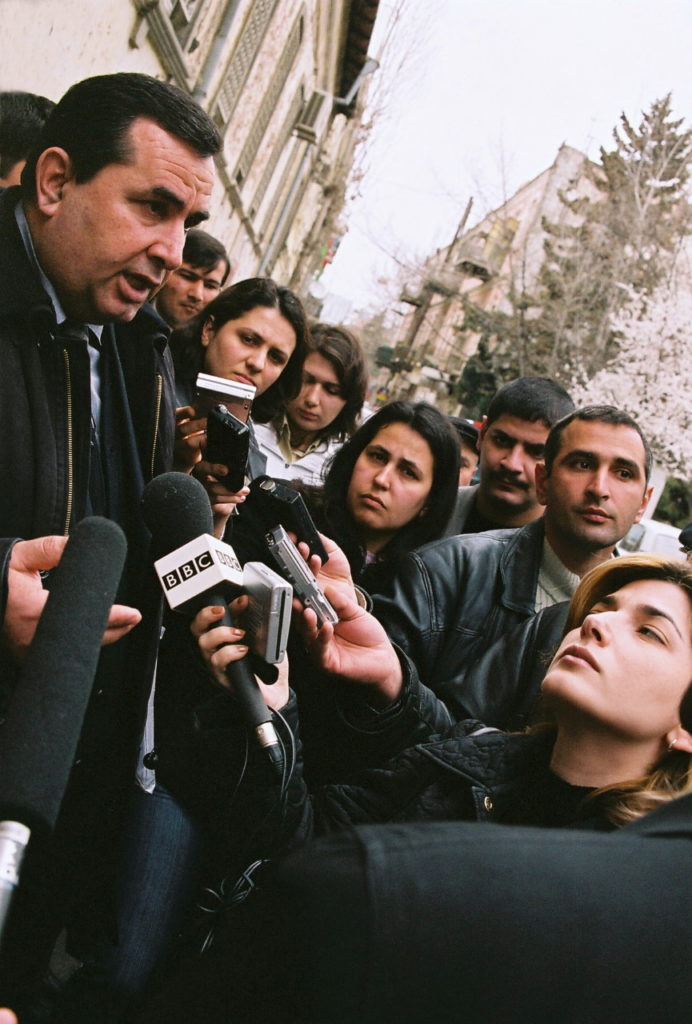 Azerbaijan: prominent lawyer disbarred, youth activist arrested