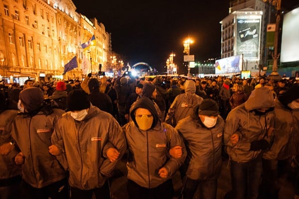 Protestors_with_demands_of_European_values_in_Ukraine._November_26,_2013