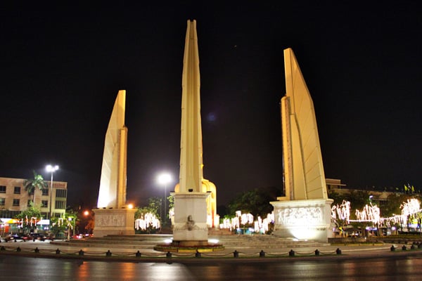 bangkok_democracy_monument