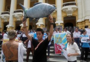 Vietnam Seeks to Calm Waters One Year After Environmental Disaster