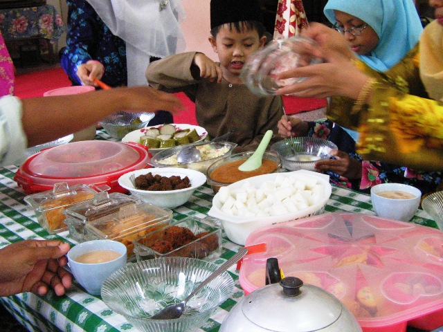 HAPPY CELEBRATIONS FOR RAMADAN HAPPY CELEBRATIONS FOR RAMADAN