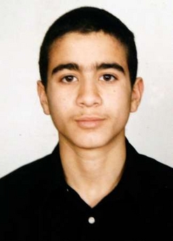 Lawyers move to block Gitmo trial.