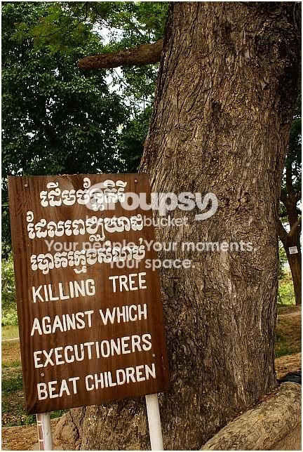 Tribunal takes Khmer Rouge official to crime scene