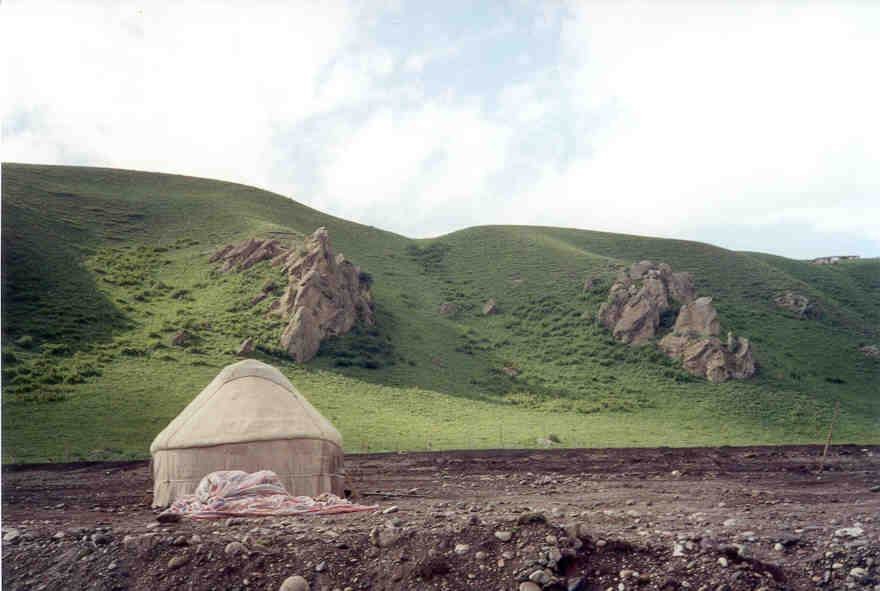 Nomadic architecture: the felt home (not yurt)