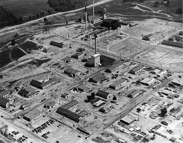 A photo of the Oak Ridge plant in Tennessee that was home to the Manhattan Project and birthplace of the atomic bomb (Photo: www.energy.gov).