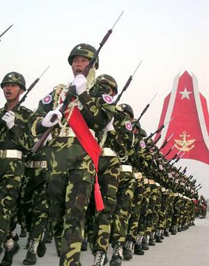 Top Avoids Death，San Suu Kyi Sentenced, And Other News