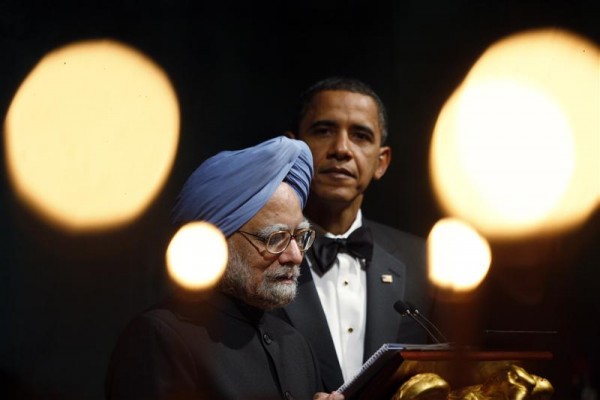 U.S. President Obama and India's Prime Minister Singh make a toast during a state dinner at the White House in Washington