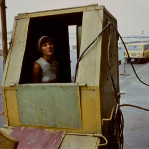 savelev-girl-in-a-box-198-0031
