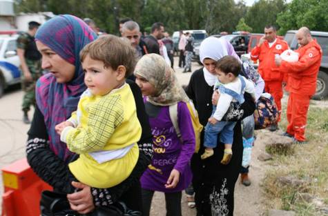 The Syrians Wait for a New Future at the Turkish Border