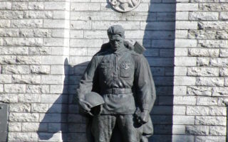 Stalinism and Nazism: A Perfect Equation?